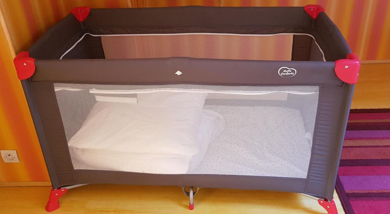 La Providence, Chambres D'Hotes Saint-Sernin-du-Plain Bagian luar foto