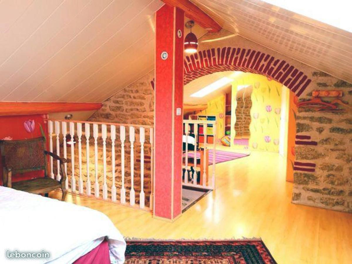 La Providence, Chambres D'Hotes Saint-Sernin-du-Plain Bagian luar foto