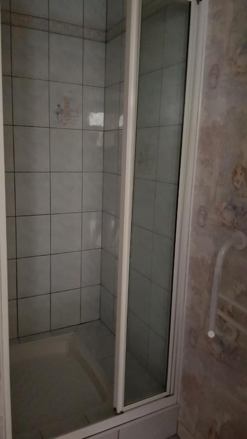 La Providence, Chambres D'Hotes Saint-Sernin-du-Plain Bagian luar foto